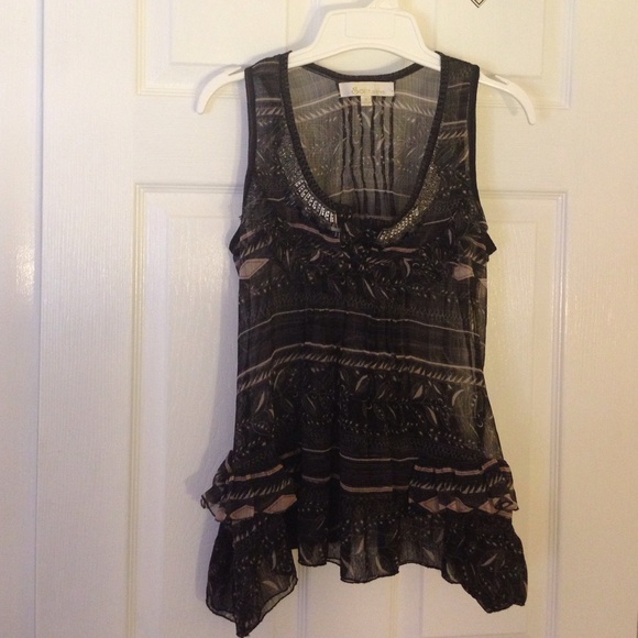 Grey and black ruffled top