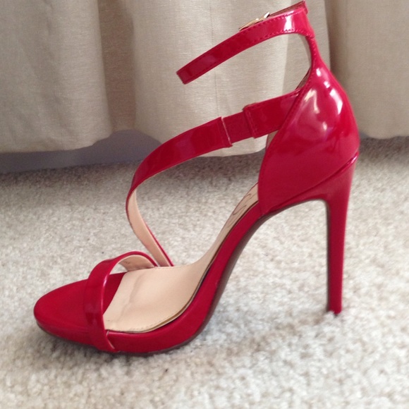 Jessica Simpson red "Patent Lipstick" high heel - Picture 3 of 4