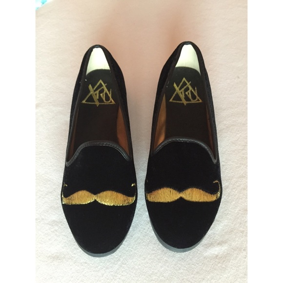 YRU Black Velvet Mustache Smoking Loafer Flats