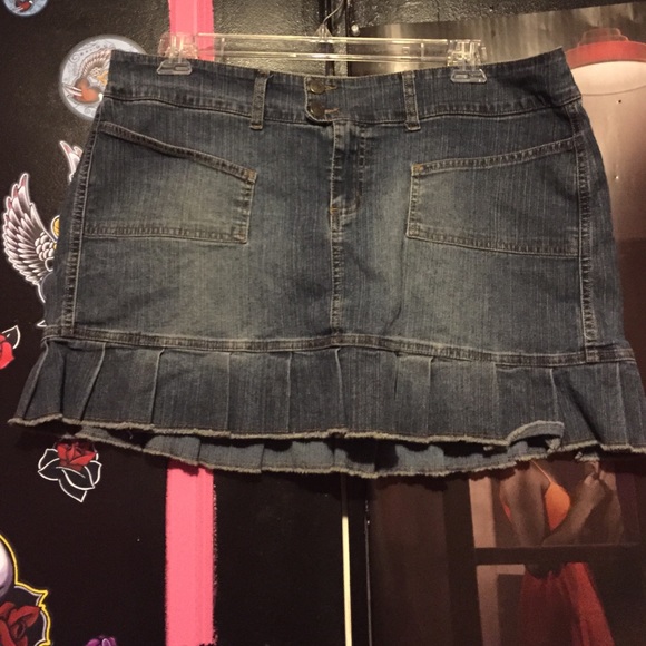 Denim skirt👛💚