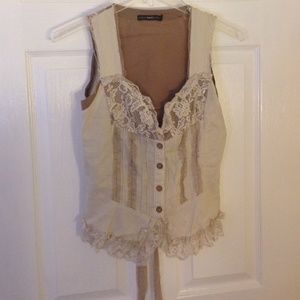 Creme and lace button up tank!
