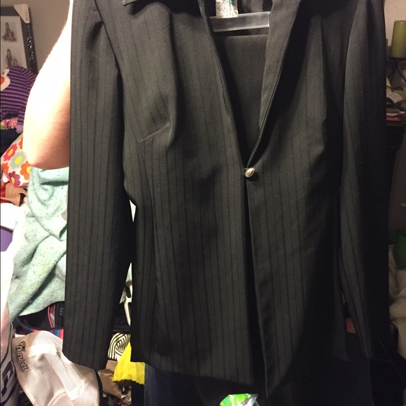 4 Piece Suit