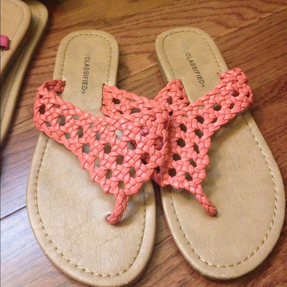 Flip flops - Picture 1 of 1