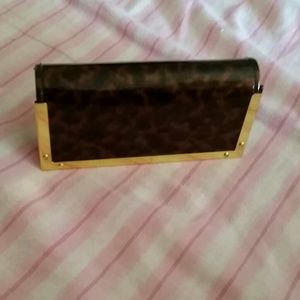Tory burch sunglasses case