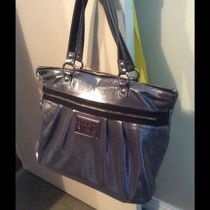 Coach poppy tote metallic silver.