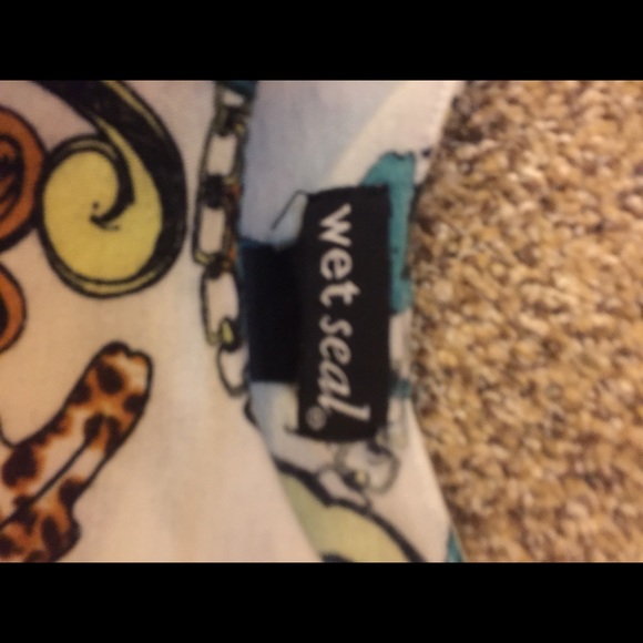 Wet Seal flow tank top. - Picture 2 of 2