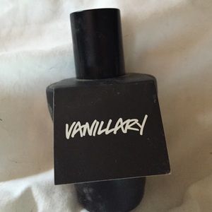 Lush perfume