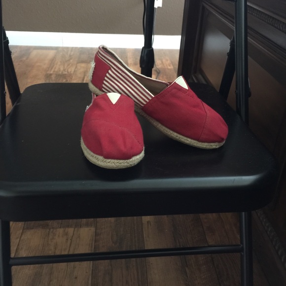 Red Toms