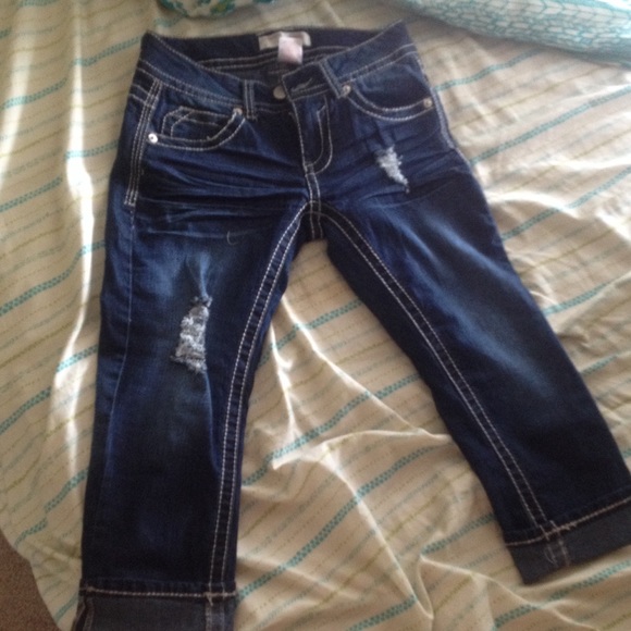 Capris - Picture 2 of 3