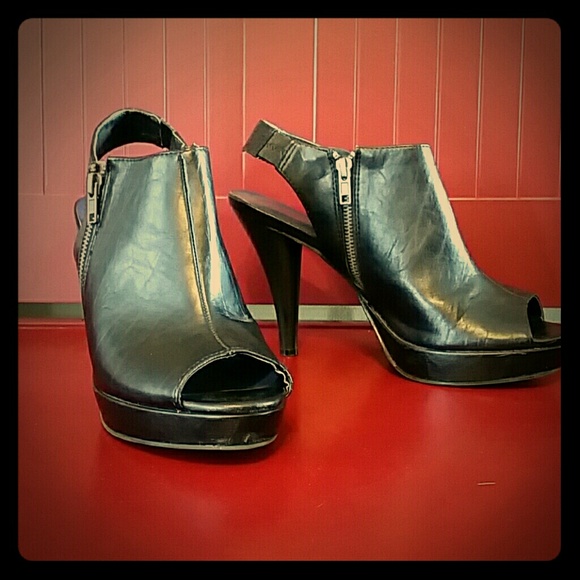 Madden Girl Demaris Double Zipper w/ Peekaboo Toe