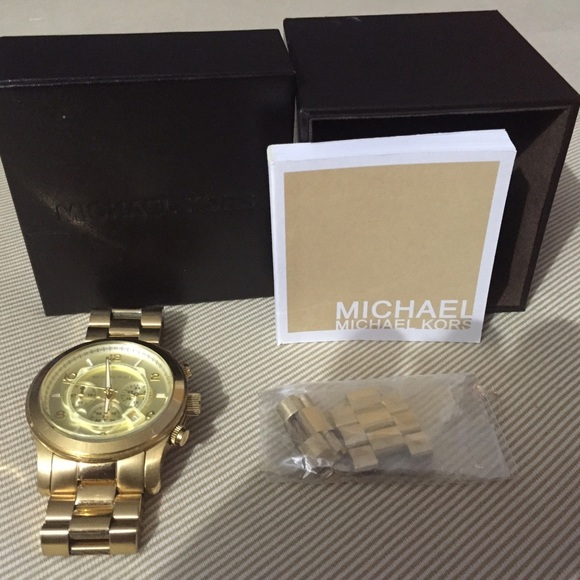 Authentic gold Michael Kors watch main image 4