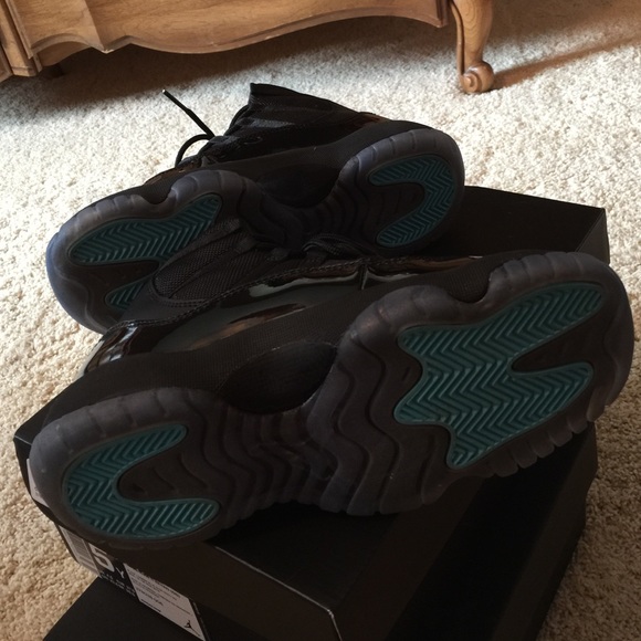 Jordan 11 retro black/gamma blue - Picture 2 of 4