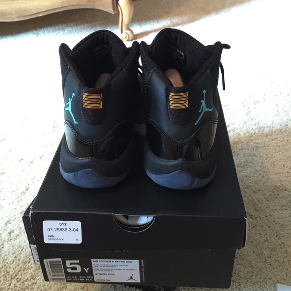 Jordan 11 retro black/gamma blue - Picture 4 of 4