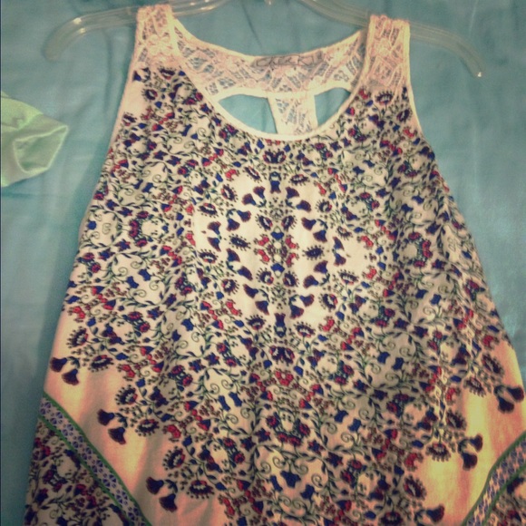 Cute shirt! - Picture 1 of 2