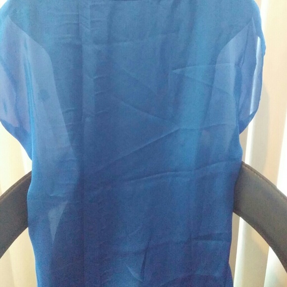 Chic top - Picture 3 of 3