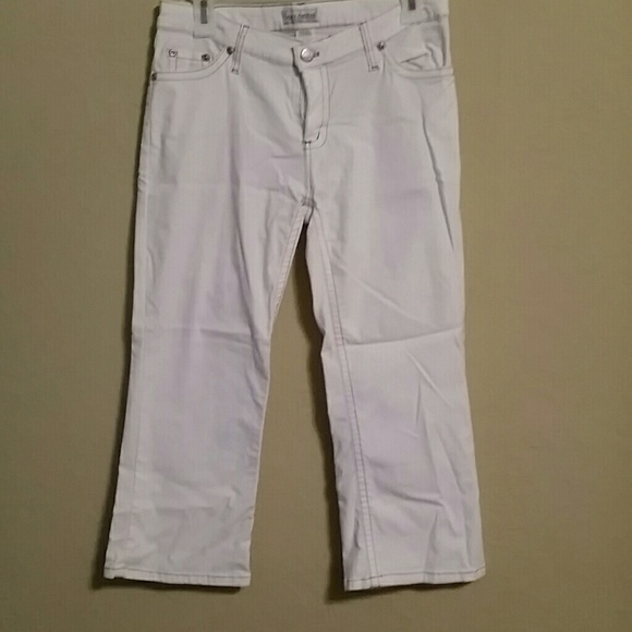 White capris