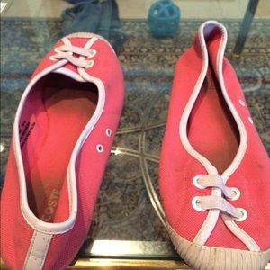 Lacoste flats
