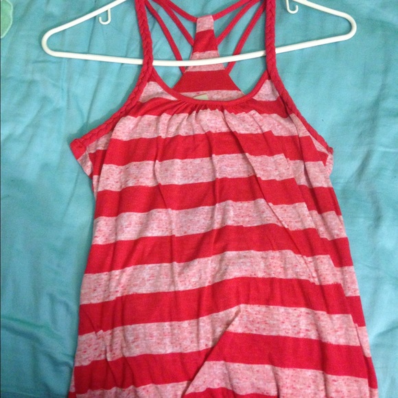 Simple shirt - Picture 2 of 2