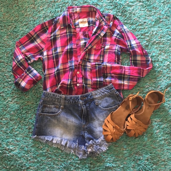 Hollister pink plaid button up