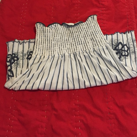 Cute strapless - Picture 2 of 2