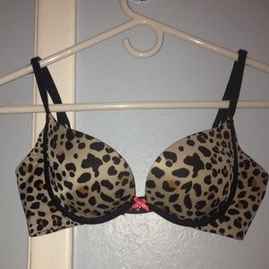 Victoria's Secret push-up bra