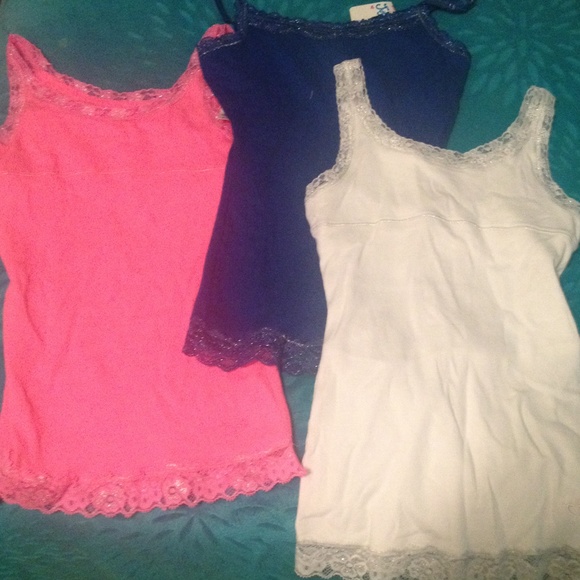 3 girls Justice tank