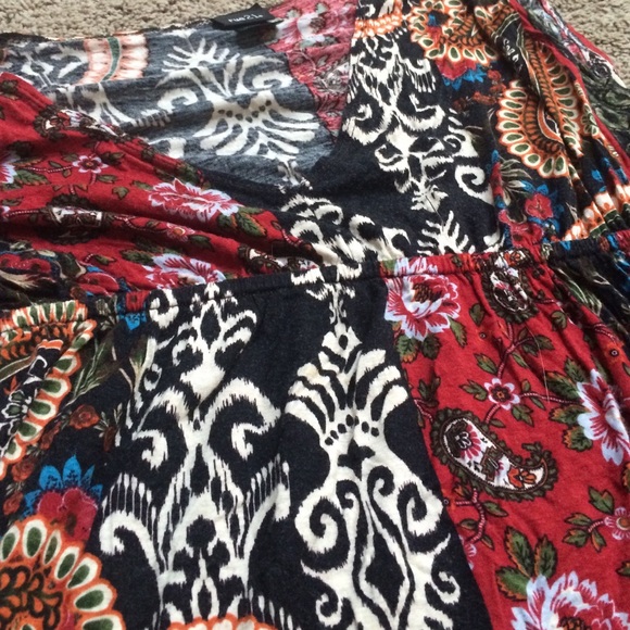 Patterned baby doll top. - Picture 4 of 4