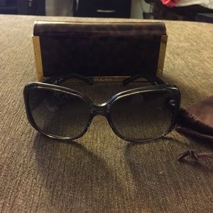 Brand new Tory burch sunglasses