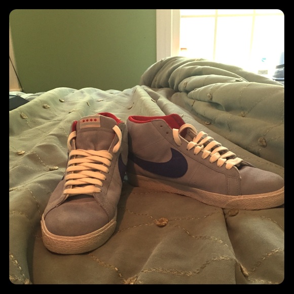 Nike High Tops - Picture 1 of 4