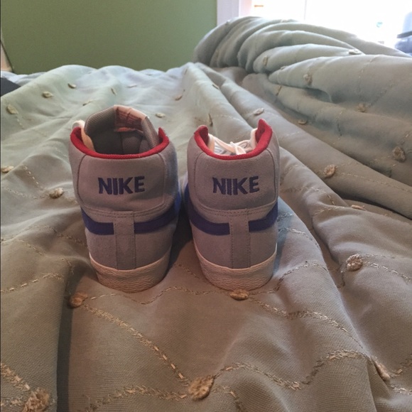Nike High Tops - Picture 2 of 4