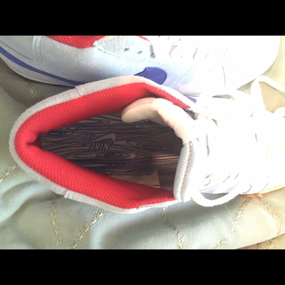 Nike High Tops - Picture 4 of 4