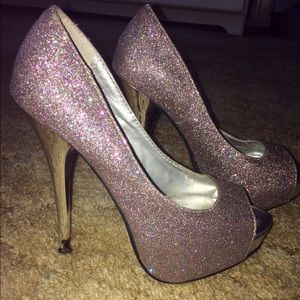 Sparkly Heels ✨