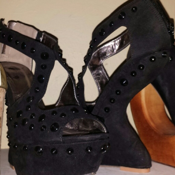 Cat walk heels worn once