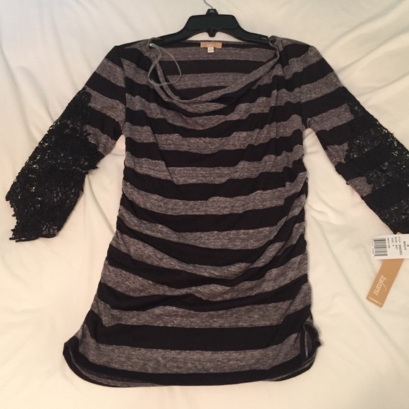 NWT Gray and black striped top with lace sleeves
