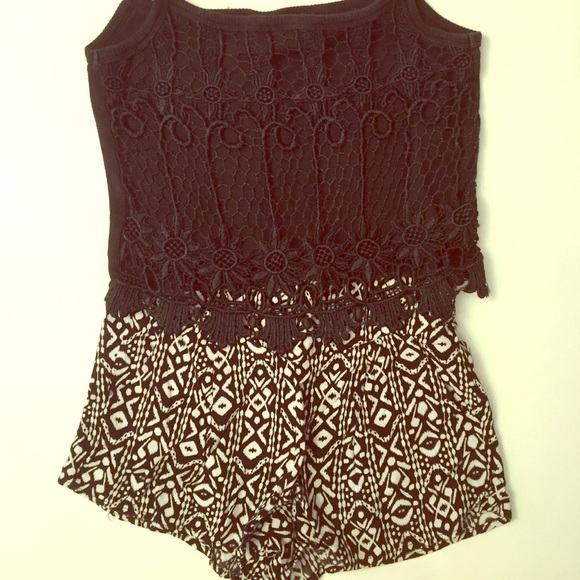 PacSun Pants - Aztec Print Shorts