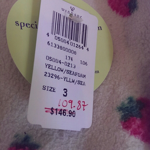 Long formal/prom dress - Picture 2 of 4