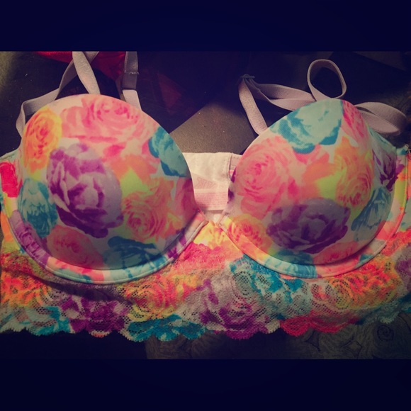 Victoria's Secret PINK 32b bralette