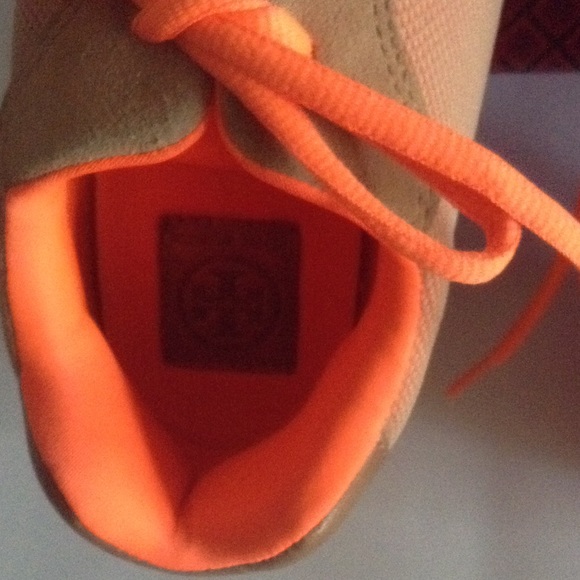 Tory burch Davies sneaker NIB - Picture 4 of 4