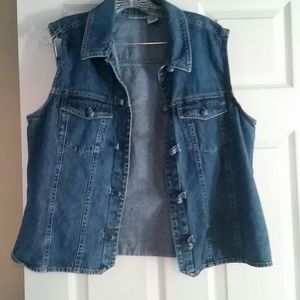 ❤❤ REDUCED❤❤  River Denim Vest