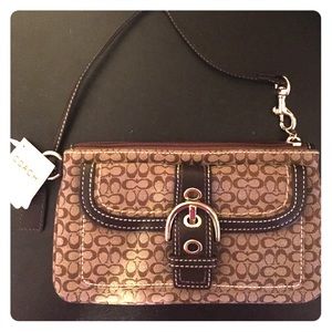 NWT COACH CLUTCH