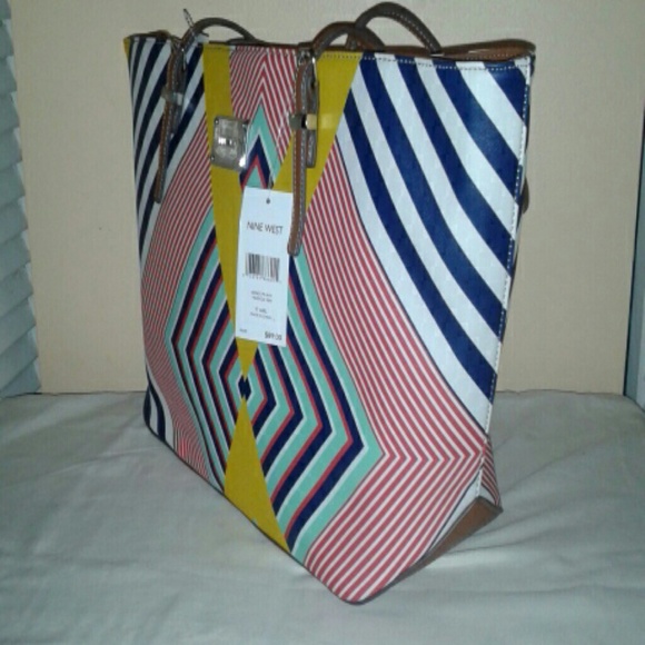 NINE WEST TOTE - Picture 2 of 4