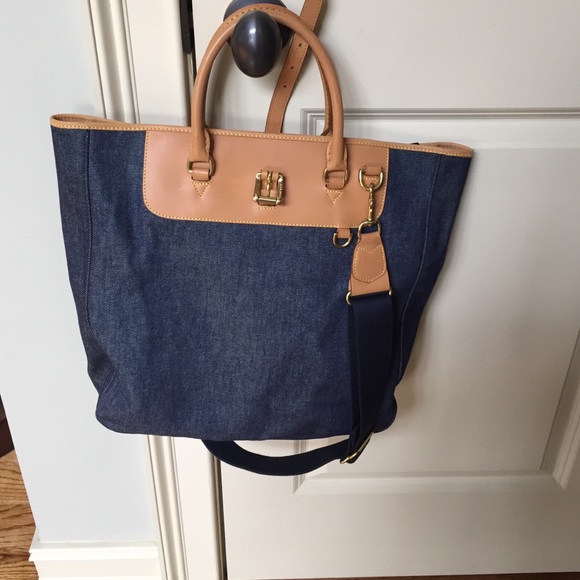Dooney & Bourke bag