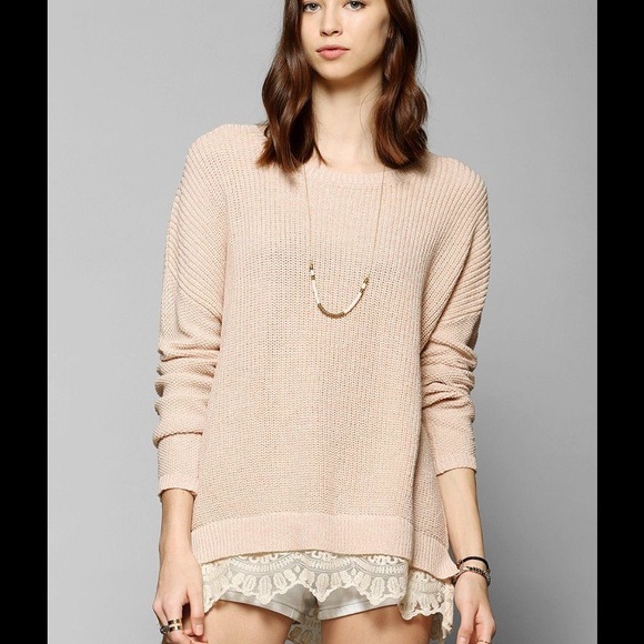 SOLD Brand New uo sweater in blush - Picture 2 of 2