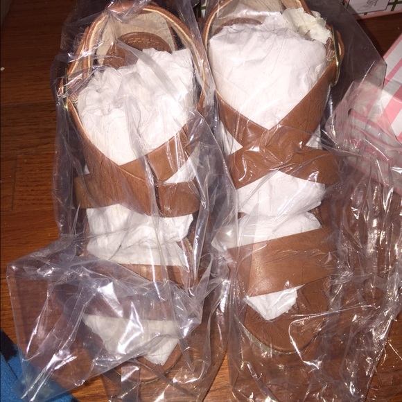 Price cut today only!! BNWT banana republic wedges