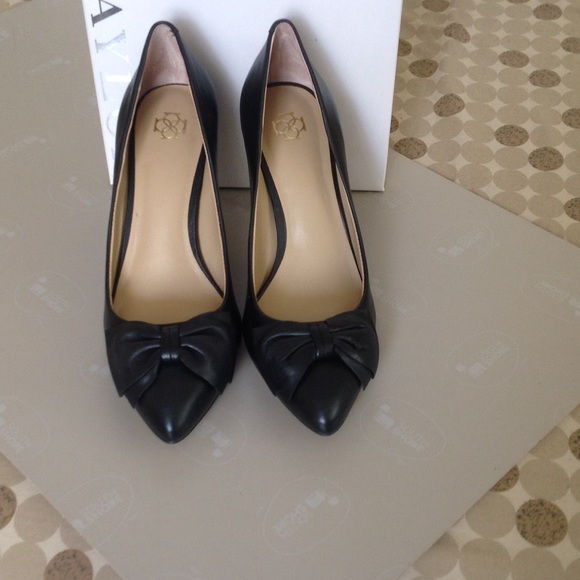 Shoes - Picture 2 of 3