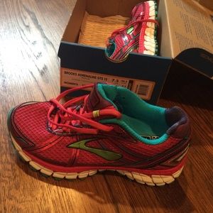 Brooks Adrenaline