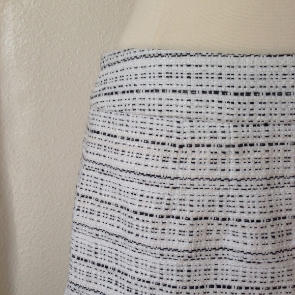 Banana  Republic pencil skirt tweed