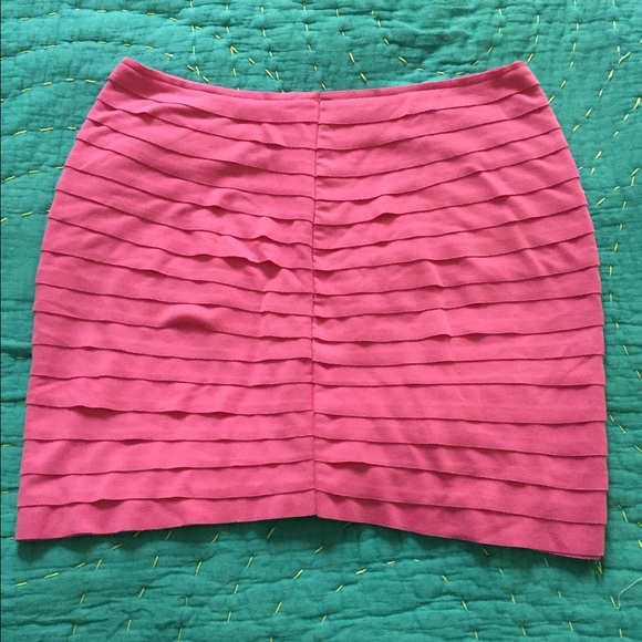 UO Zip front tiered bandage skirt - Picture 3 of 3