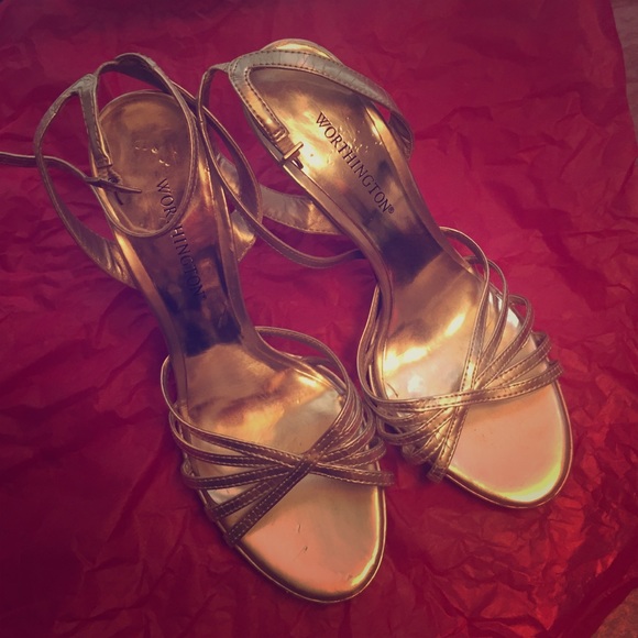 6.5 Worthington scrappy silver heels