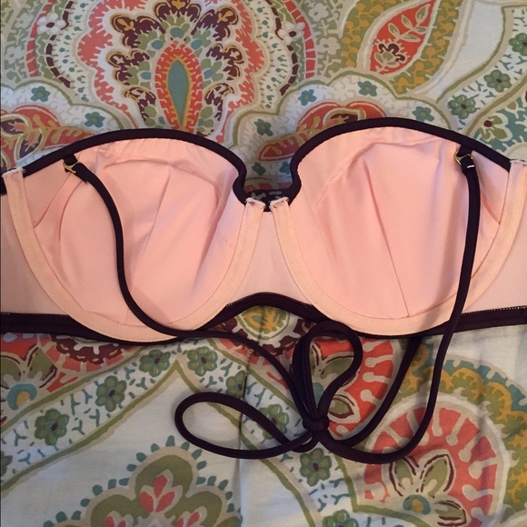 NWT Victoria Secret bathing suit top ☀️ - Picture 2 of 3